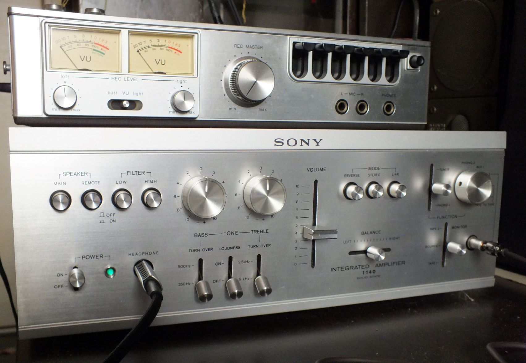 SONY TA-1140 integrated amplifier | 日刊もしくは週間ポジティブニュース