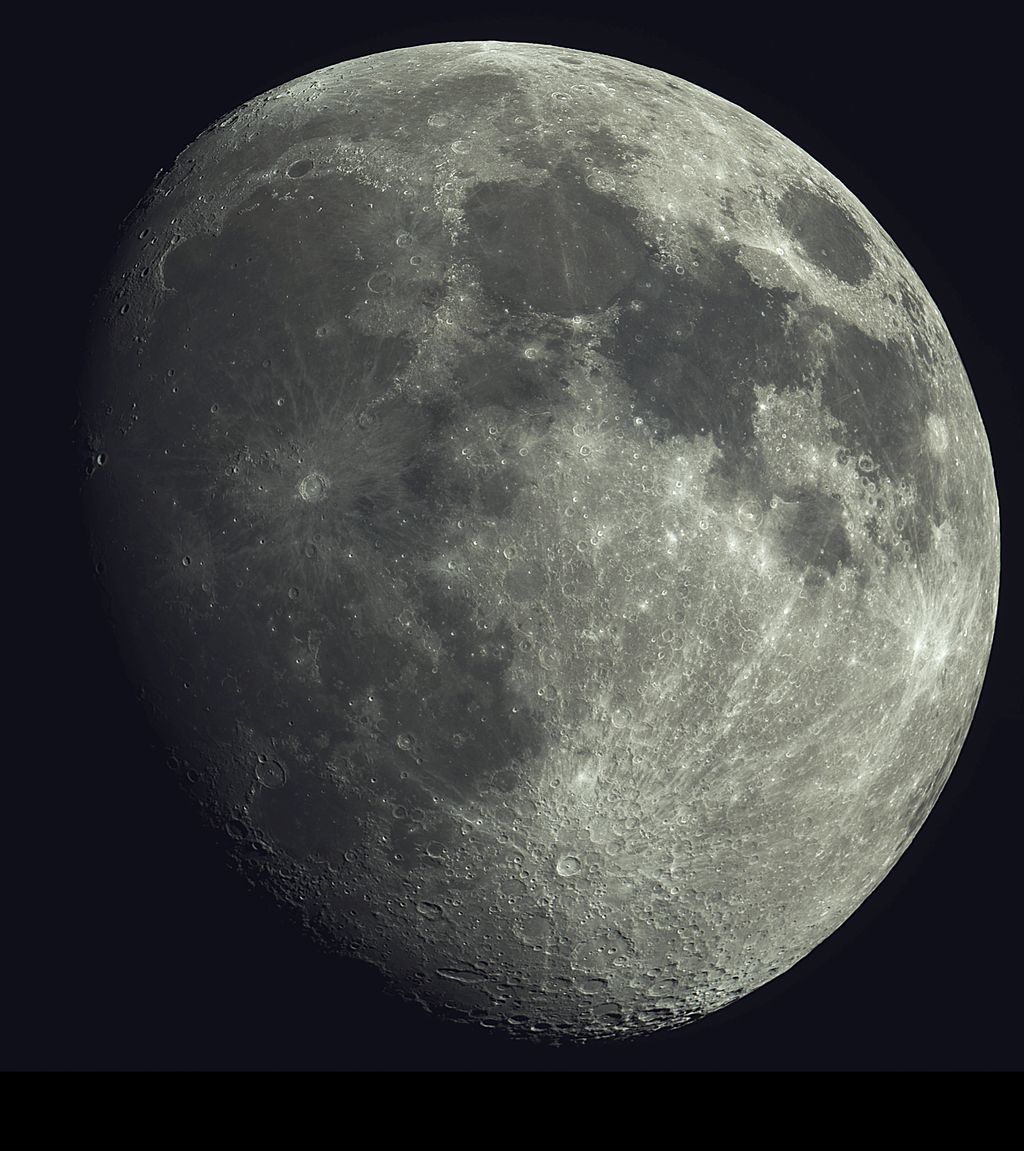 moon1523_4s.jpg