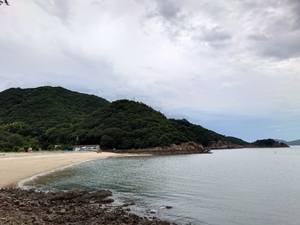 仙酔島の砂浜