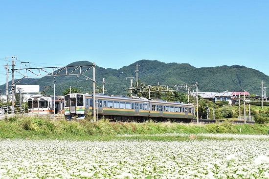 2021年9月19日撮影　飯田線は伊那新町駅にて　213系と313系の並び