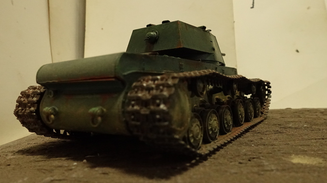 タミヤのミリタリーミニチュアシリーズ  No.372 ソビエト重戦車 KV-1 1941年型 初期生産車 その２