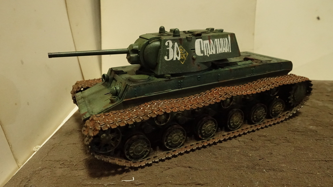 タミヤのミリタリーミニチュアシリーズ  No.372 ソビエト重戦車 KV-1 1941年型 初期生産車 その５